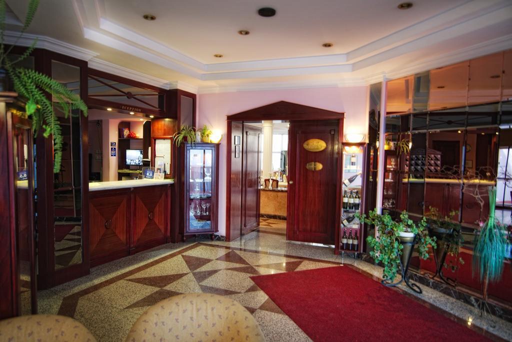 Bellevue Hotel And Resort Bardejov Buitenkant foto